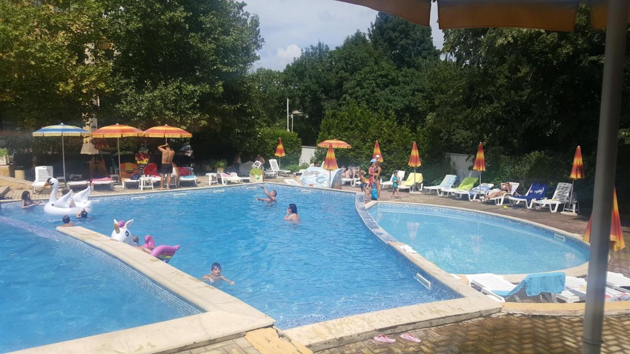 Privates, Schoenes Und Grosses Appartement In Goldstrand Екстериор снимка